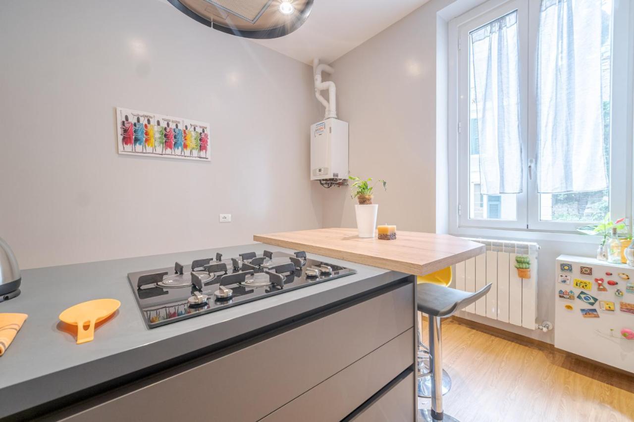 Bright Apartment A Few Steps From Via Garibaldi Genova Eksteriør billede